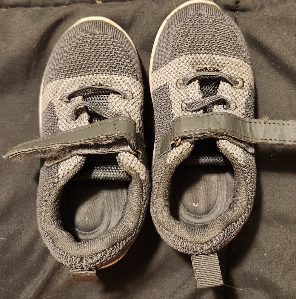 LittleKiki Toddler Sneakers Size 8 Gray Mesh Hook & Loop